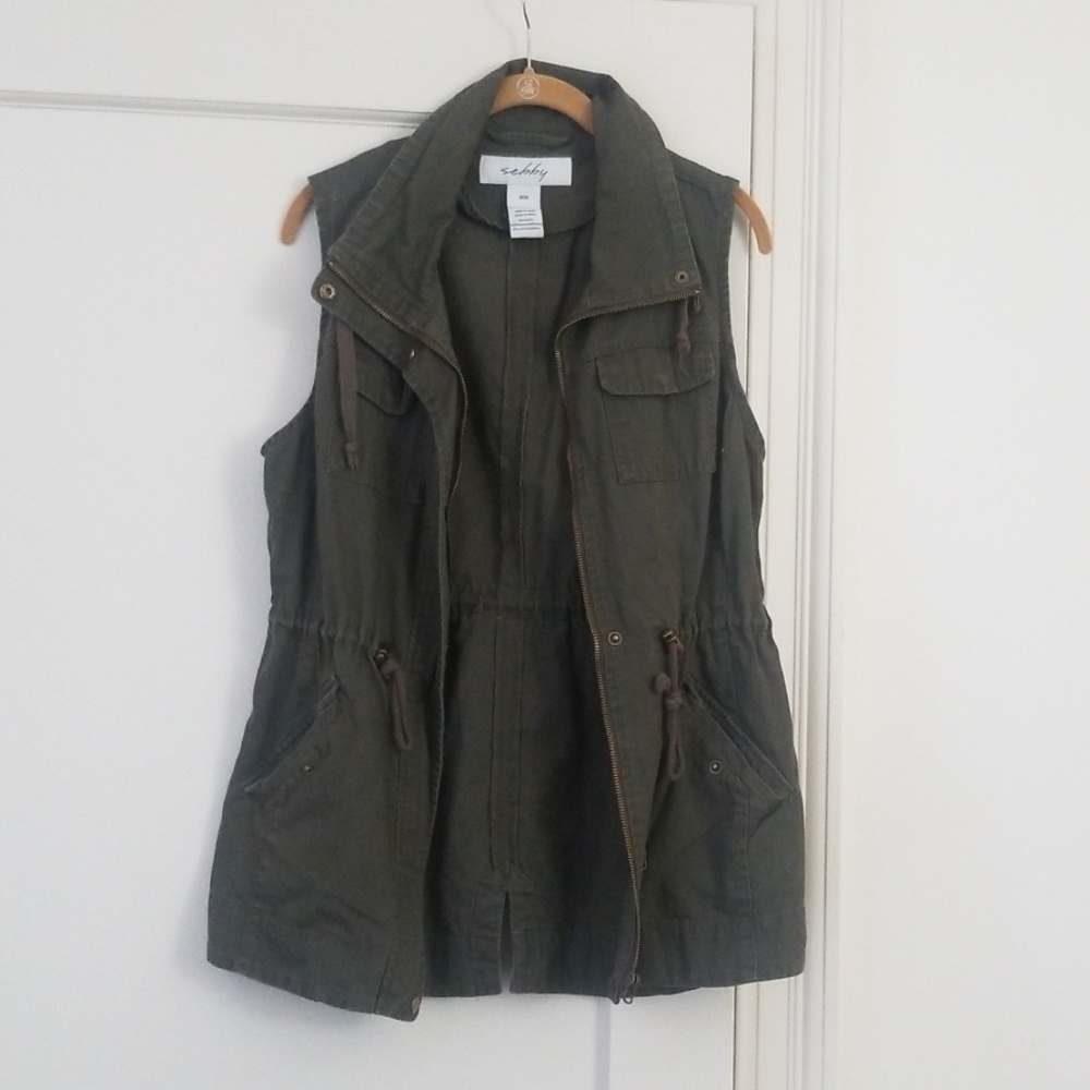 Light vest